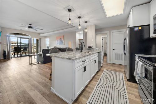 1b-34 Aqua Finn Dr, Lake Ozark, MO, 65049-7094 | Card Image