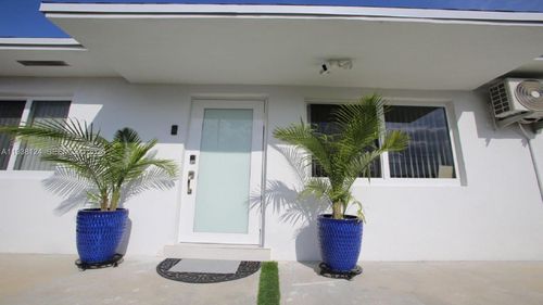 798 W 31st St, Hialeah, FL, 33012-5339 | Card Image