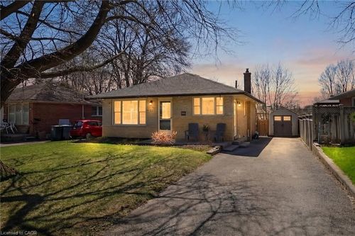 48 Knightswood Blvd, Guelph, ON, N1E3W5 | Card Image