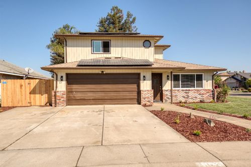1621 Davis St, Ripon, CA, 95366-3601 | Card Image