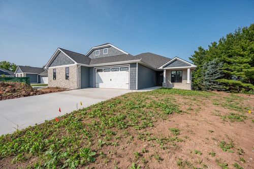 2724 Castaway Court, BELLEVUE, WI, 54311 | Card Image