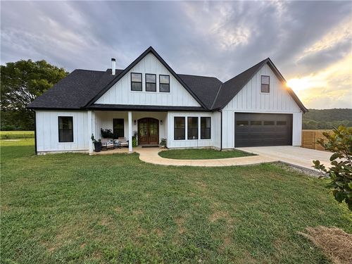 17381 Highway 23, Huntsville, AR, 72740-9676 | Card Image
