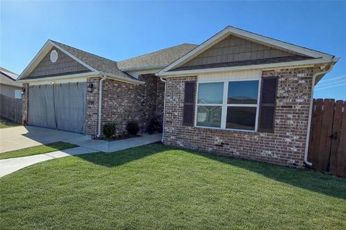 1791 Greenbank Dr, Centerton, AR, 72719-6093 | Card Image