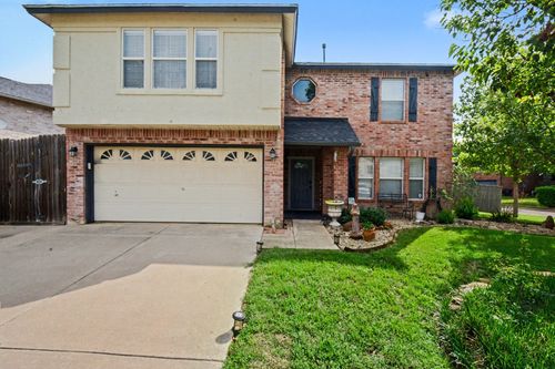 2018 Baker Dr, Corinth, TX, 76210-6439 | Card Image