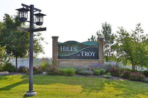 488 (Lot 16) Summit Rdg, Hudson, WI, 54016-8294 | Card Image