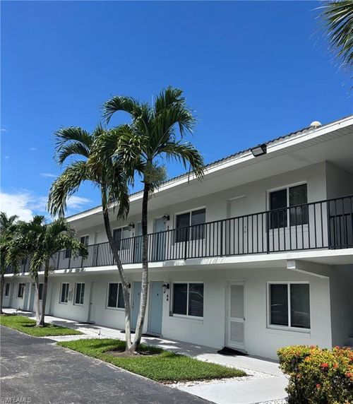 apt-a8-3250 10th St N, Naples, FL, 34103-3858 | Card Image
