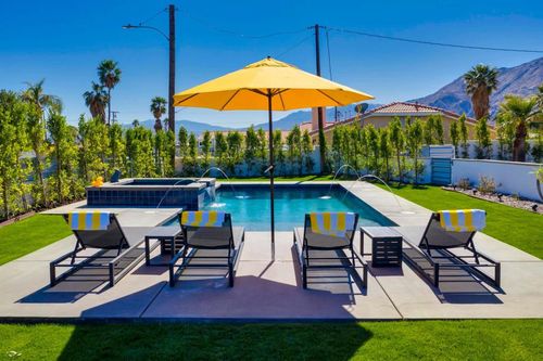 323 W Palm Vista Dr, Palm Springs, CA, 92262 | Card Image
