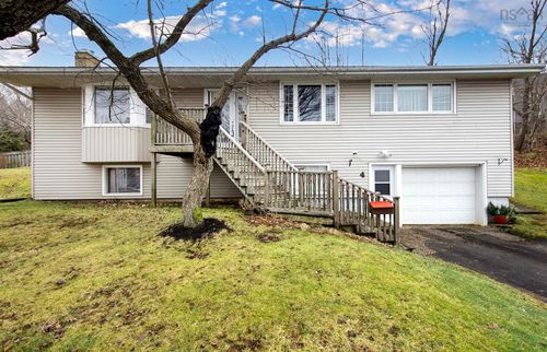 4 Harris Rd, Dartmouth, NS, B2Y3J3 | Card Image