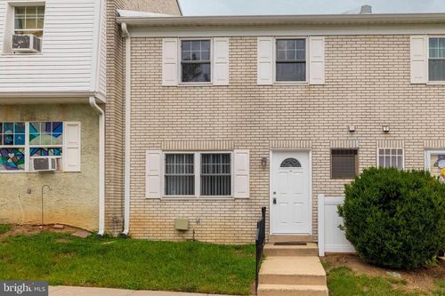 2e-515 N York Rd, WILLOW GROVE, PA, 19090-2604 | Card Image