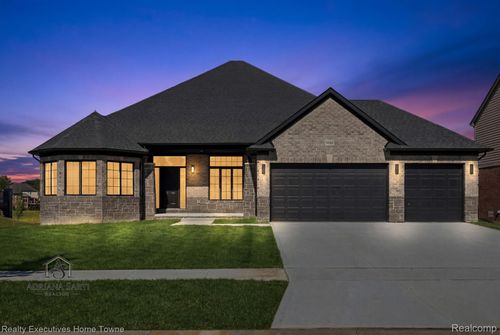50540 Mistwood Dr, Macomb, MI, 48042-4441 | Card Image