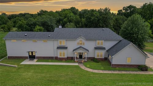9084 N Osage Dr, Sperry, OK, 74073 | Card Image