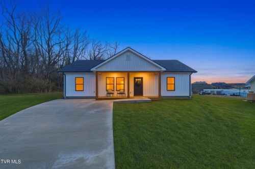 417 Elbert Way, Bristol, VA, 24202-6019 | Card Image