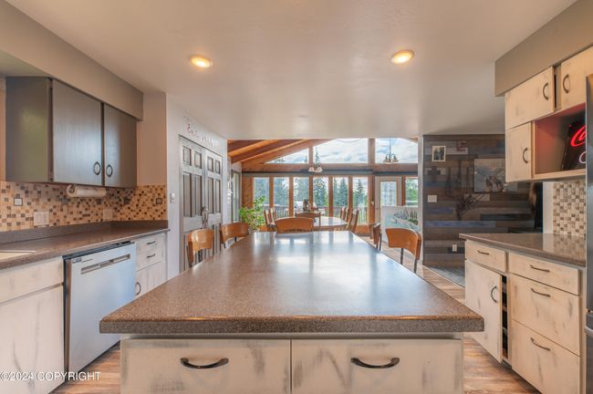 Large Open Kitchen | Image 28