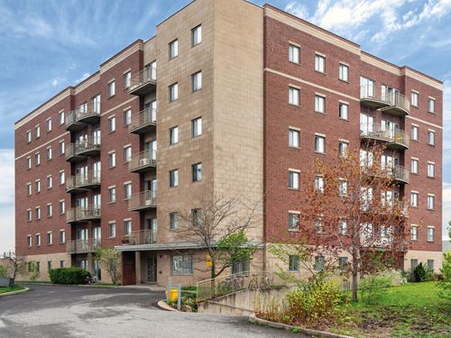 609-445 Av Ste-Croix, Montréal, QC, H4L5P3 | Card Image