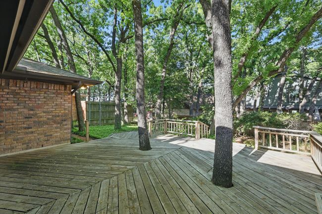 Wooden terrace with fence | Image 38