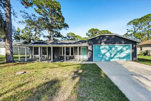 2727 Banyan Dr, Edgewater, FL, 32141-5802 | Card Image