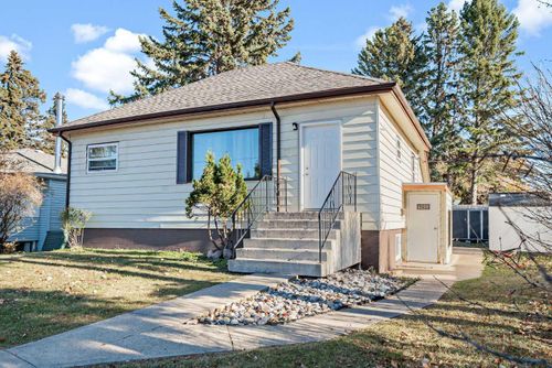4209 43 Ave, Red Deer, AB, T4N3C1 | Card Image
