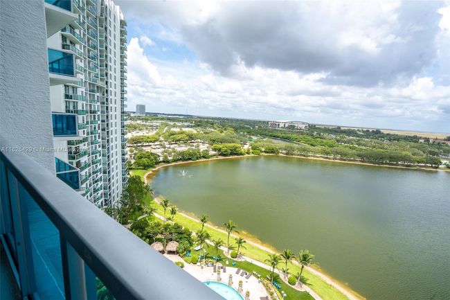 APT-1603N - 2641 N Flamingo Rd, Condo with 2 bedrooms, 2 bathrooms and null parking in Sunrise FL | Image 14