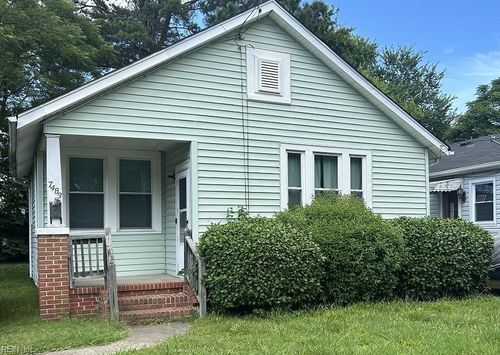 7483 Hughart St, Norfolk, VA, 23505-3117 | Card Image