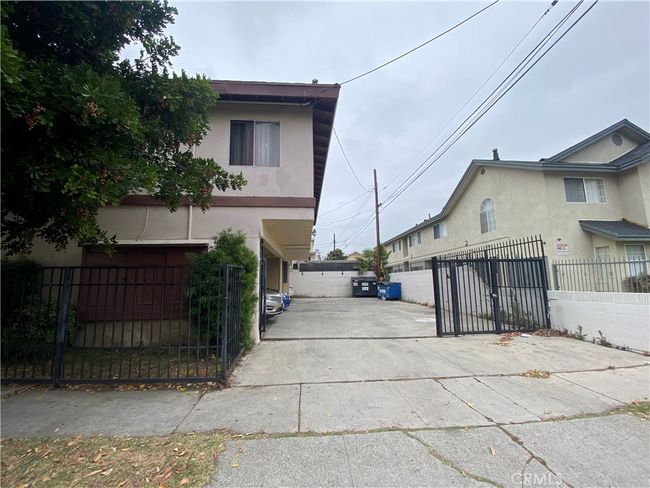 1667 W 208 Th St, Condo with 0 bedrooms, 0 bathrooms and 5 parking in Torrance CA | Image 4