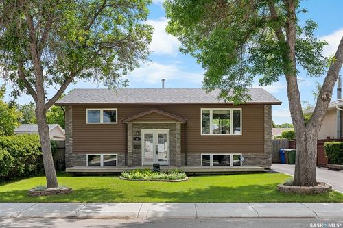 10 Bastedo Cres, Regina, SK, S4T6X9 | Card Image