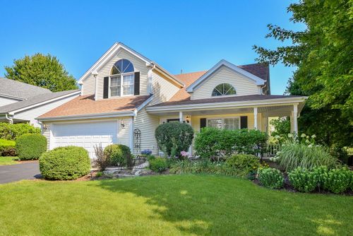 39W644 Harvey Sq, Geneva, IL, 60134-4429 | Card Image