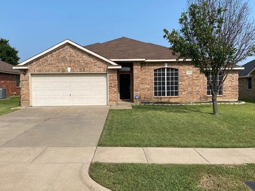 1004 Cutting Horse Dr, Mansfield, TX, 76063-5726 | Card Image