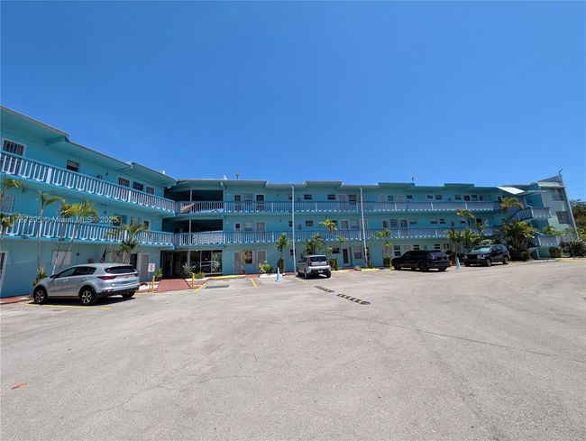APT-351 - 1501 Ne Miami Gardens Dr, Condo with 2 bedrooms, 2 bathrooms and null parking in Miami FL | Image 39