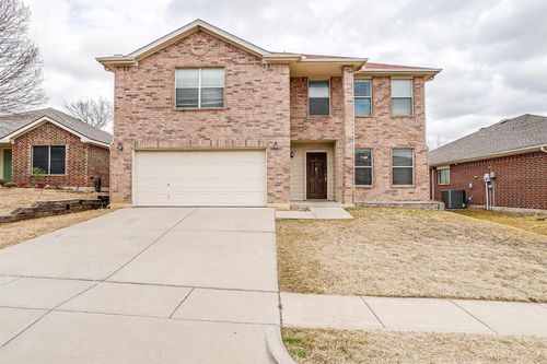 10104 High Eagle Trl, Fort Worth, TX, 76108-4198 | Card Image