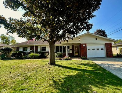 129 Prairie Parkway, House other with 3 bedrooms, 2 bathrooms and null parking in Brownsburg IN | Image 1