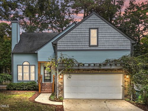 105 Croatan Cir, Cary, NC, 27513-5167 | Card Image