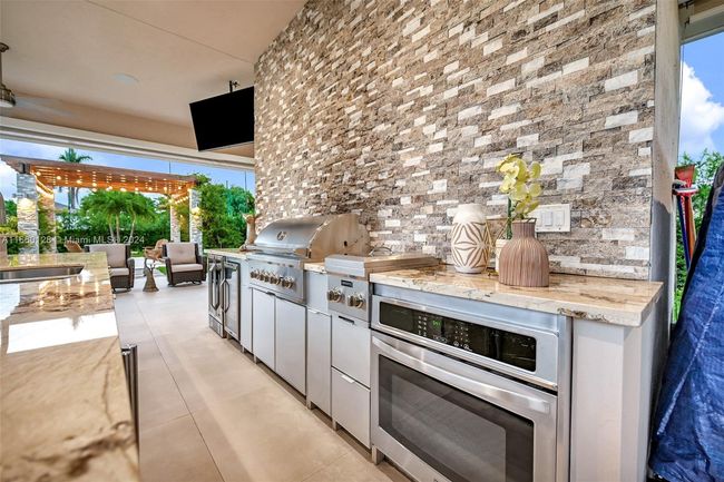 433 Nw 127 Th Ave, House other with 5 bedrooms, 4 bathrooms and null parking in Miami FL | Image 28