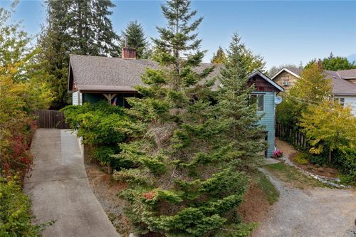 6142 Lakeview Dr, Duncan, BC, V9L2G4 | Card Image