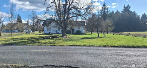 664 Rhoades Rd, Winlock, WA, 98596-9129 | Card Image