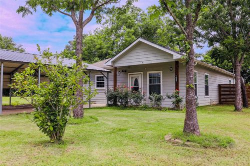 1000 N Spring St, Grand Saline, TX, 75140-1134 | Card Image