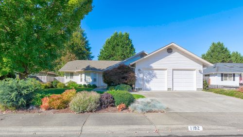 1192 Sw Ironwood Drive, Grants Pass, OR, 97526 | Card Image