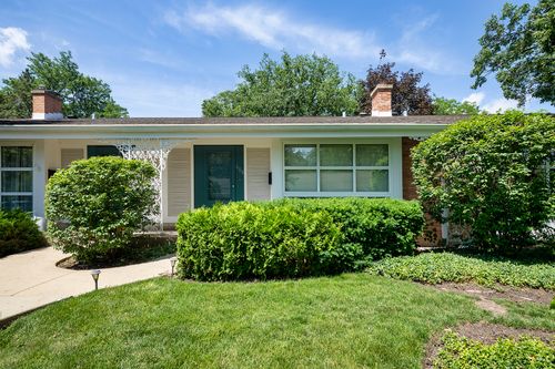 608 Carriage Hill Dr, Glenview, IL, 60025-4332 | Card Image