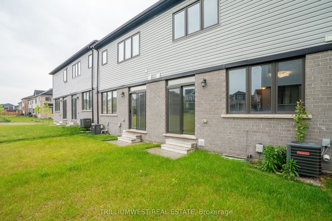 377 Dolman St, House attached with 3 bedrooms, 3 bathrooms and 2 parking in Breslau ON | Image 30