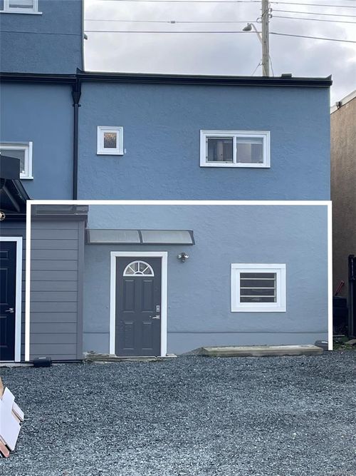 {{alt}} | Card Image