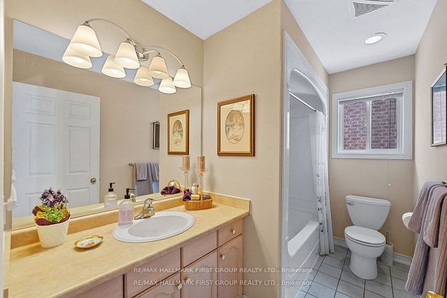 1047 Interlake Dr, House other with 5 bedrooms, 3 bathrooms and 4 parking in Oshawa ON | Image 30