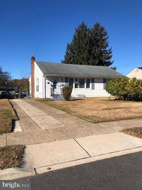 1045 Ashton Ave, Beverly, NJ, 08010-1001 | Card Image