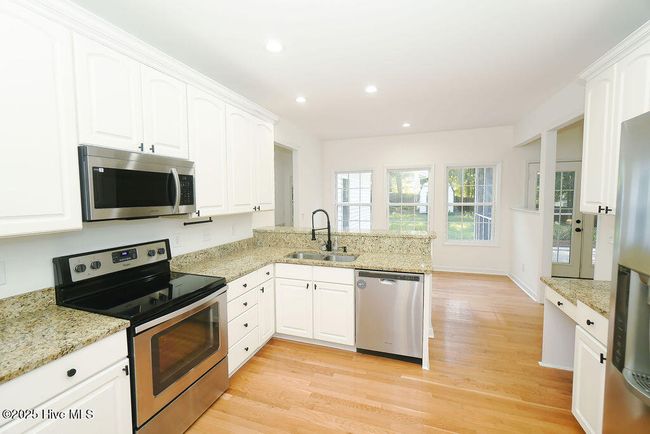 145 Royal Woods Way, House other with 4 bedrooms, 3 bathrooms and 2 parking in Whispering Pines NC | Image 11
