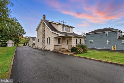 2132 Durham Rd, LANGHORNE, PA, 19047-5712 | Card Image