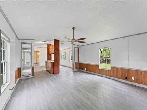 118 Canvasback Cay St N, Baytown, TX, 77523-3189 | Card Image