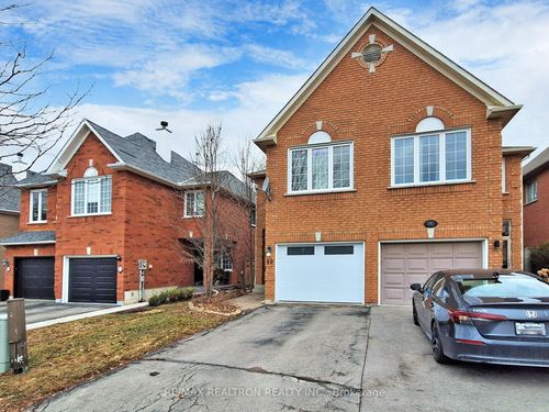 99 Widdifield Ave, Newmarket, ON, L3X1Z3 | Card Image