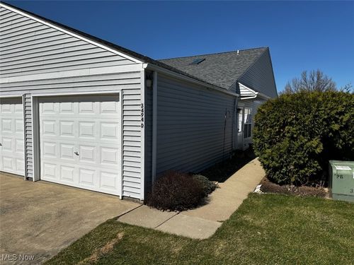 unit-d-3494 Ivy Hill Cir, Cortland, OH, 44410-9245 | Card Image