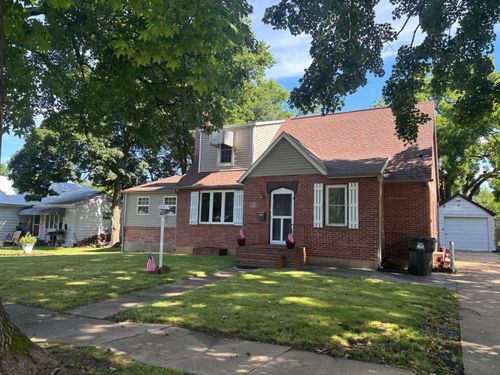 421 W College St, Aurora, MO, 65605-1531 | Card Image