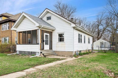 2119 Douglas St, Rockford, IL, 61103-4132 | Card Image