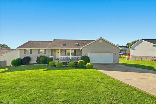 5065 Northcrest Dr, Nashport, OH, 43830-9107 | Card Image