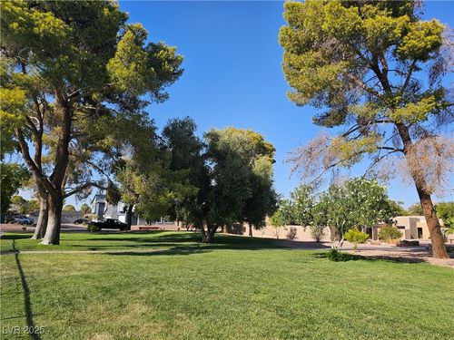 4280 Hampshire Green Ct, Las Vegas, NV, 89110-4508 | Card Image